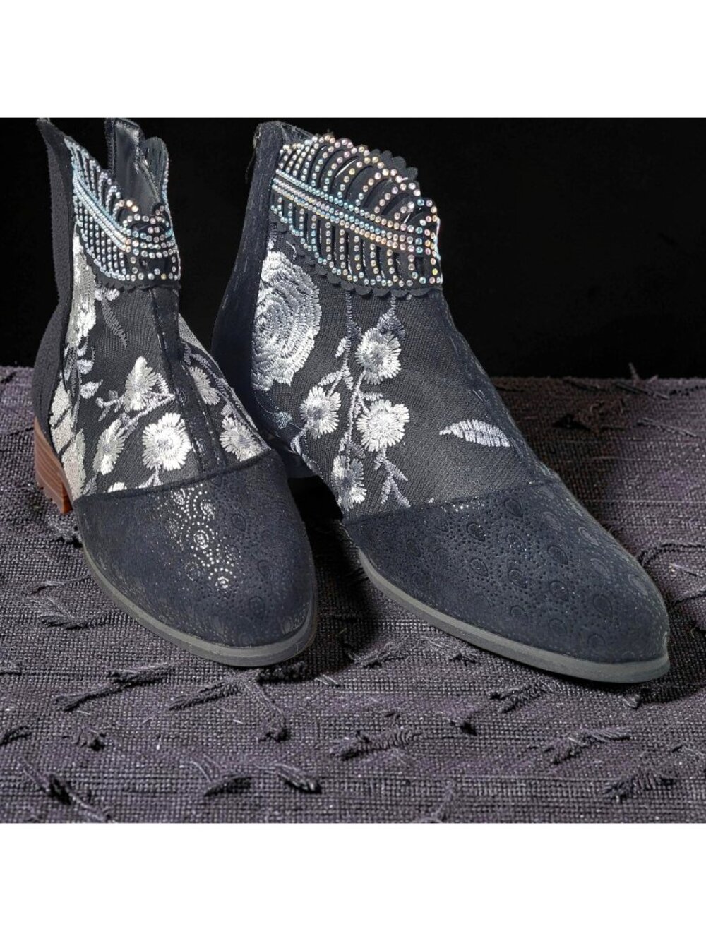 Womens Flower Embroidery Ankle Boots Fashion Rhinestone Pointed Back Zipper Mid